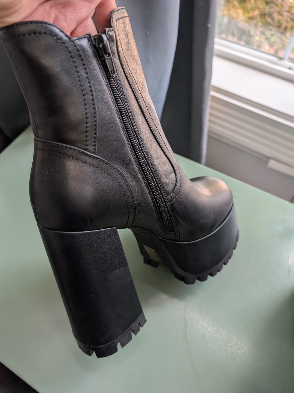 ✨Jeffrey Campbell Kickster Black Leather Platform Ankle Boots Lug Sole Sz 8 - Picture 10 of 11